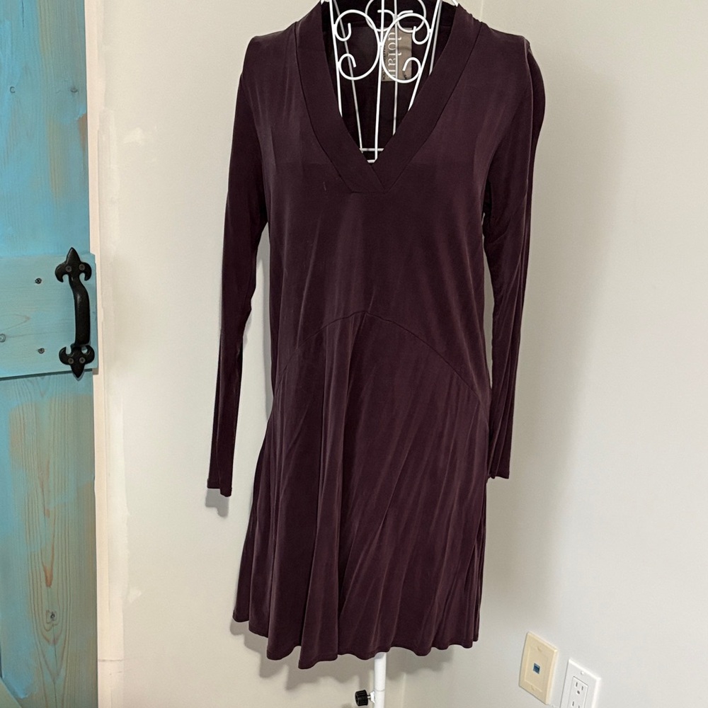 Long Sleeve V-Neck Women's Dress in Deep Plum